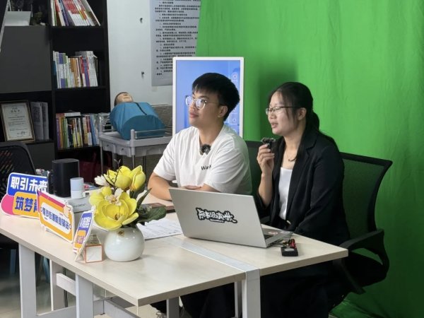 大旗策略 月薪过万，精准面向应届生！南沙街道直播带岗激活产业人才对接“双向引力”
